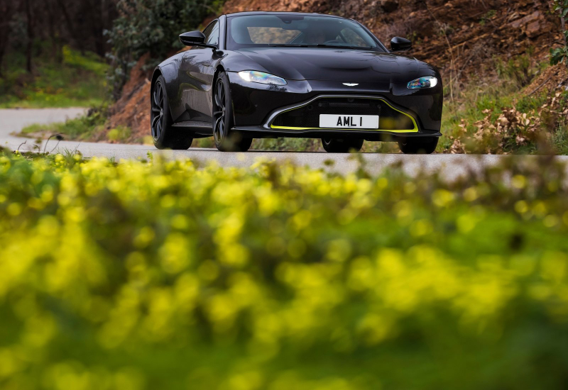Illustration for article titled The Aston Martin Vantage Looks Nice As Hell In Black